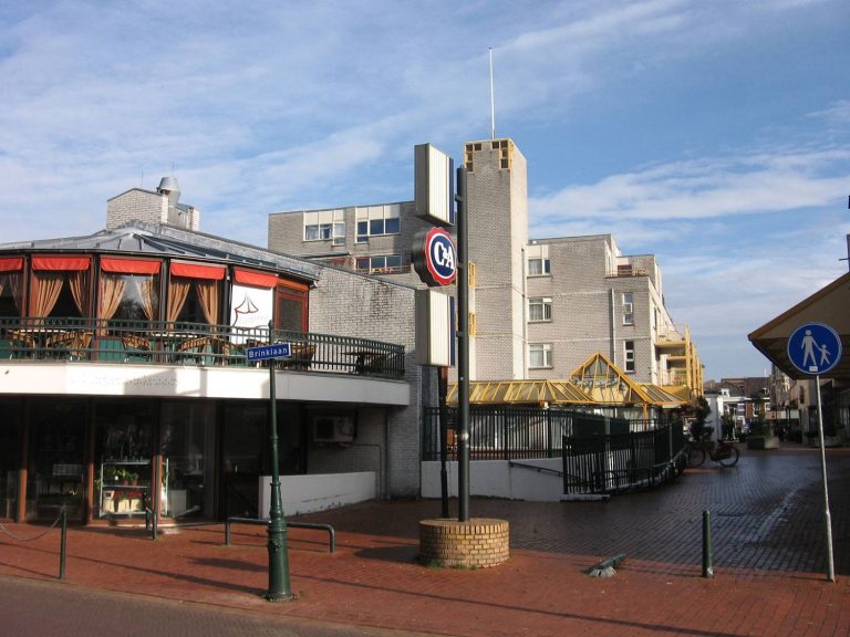 4 babywinkels in Bussum Winkelstraat in Bussum