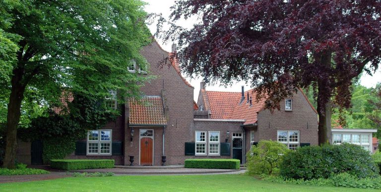 2 babywinkels in Nuenen Huis in Nuenen
