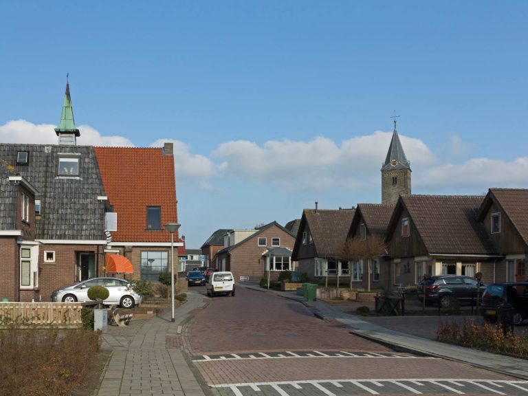 Gezellige straat in IJsselmuiden