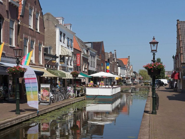 1 babywinkel in Maassluis Winkels in Maassluis